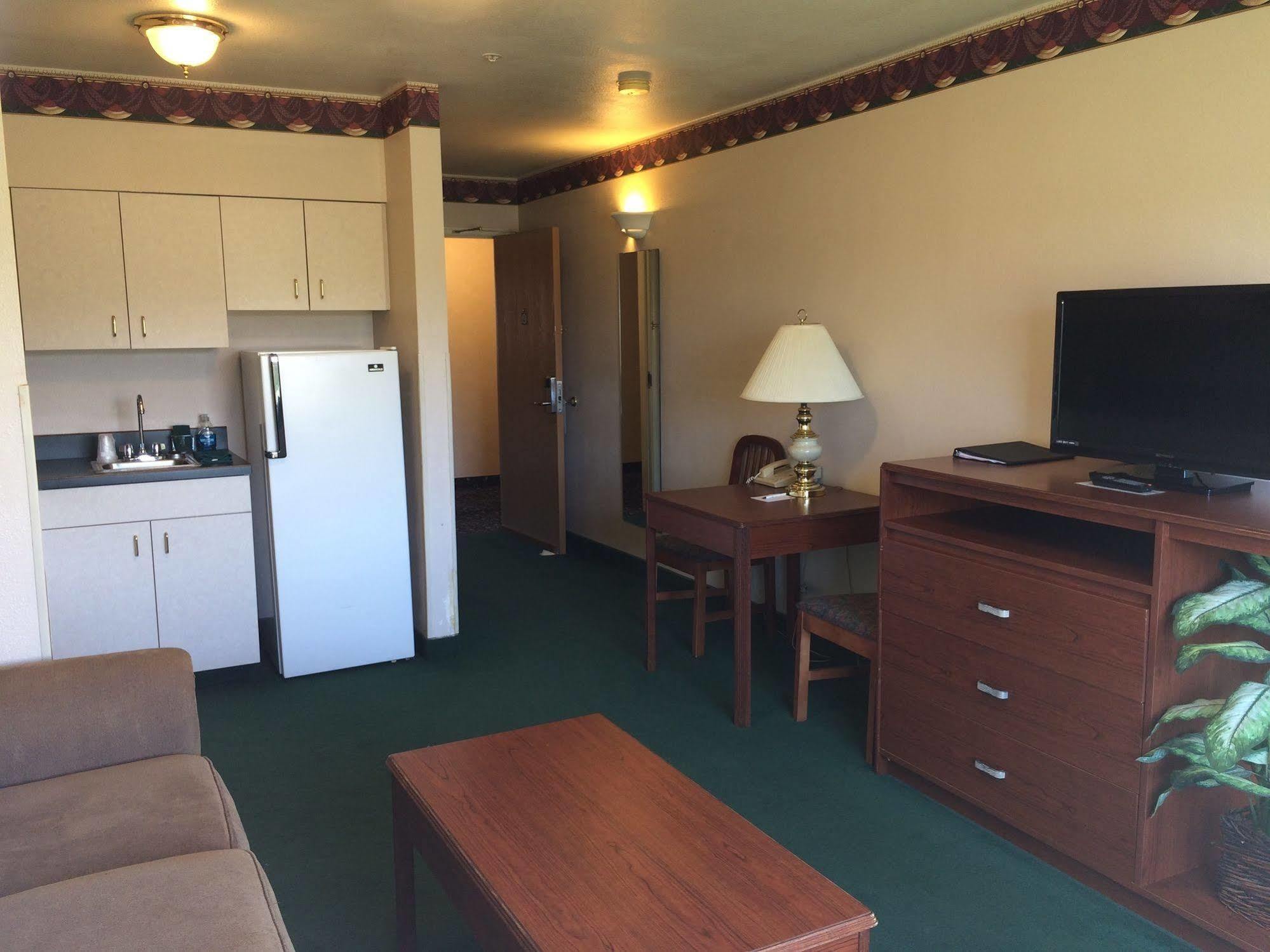 Fairbridge Inn And Suites - Miles City Buitenkant foto